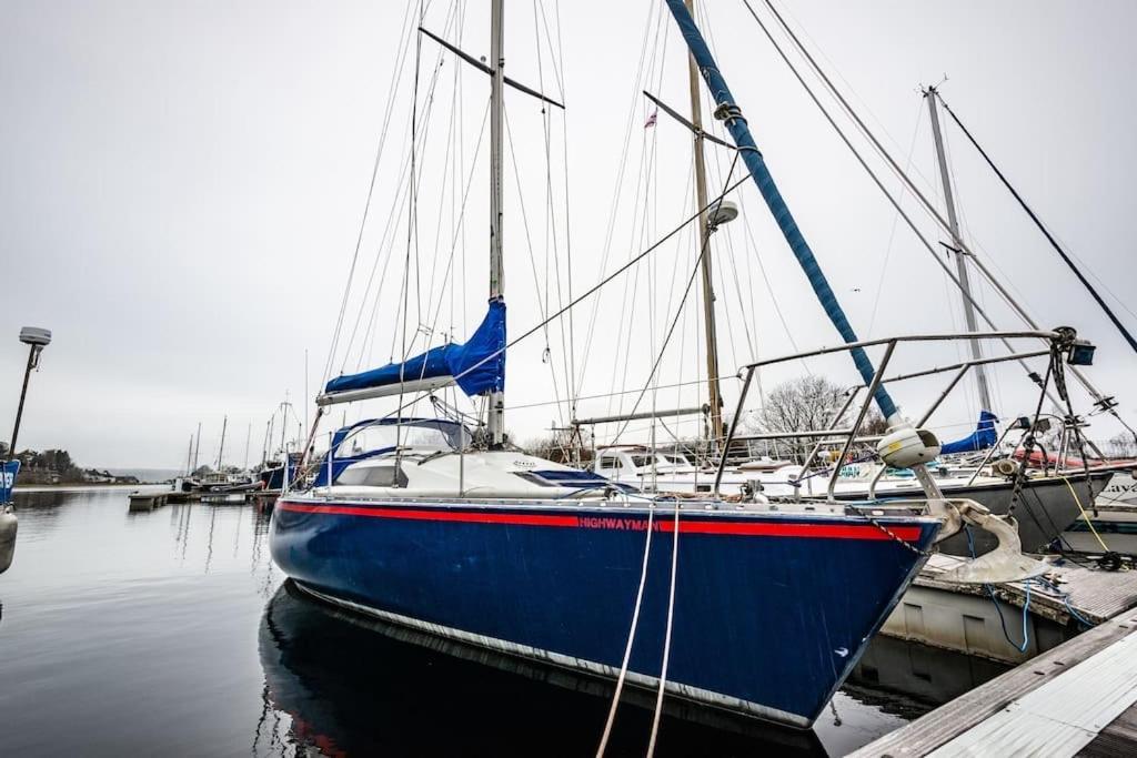 Hotel Yacht Highwayman South Kessock Exteriér fotografie